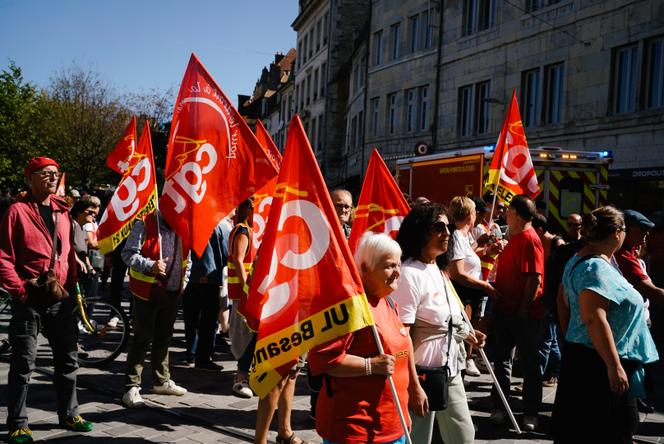 Lors de la manifestation, place de la Révolution, à Besançon, le 18 septembre 2025.