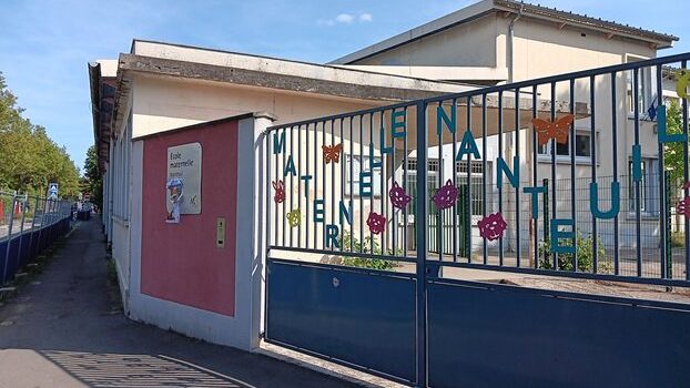 Montreuil : polémique après la diffusion d’images d’élèves de maternelle en tenue militaire et pistolets en plastique à la main