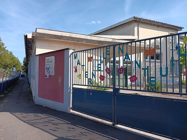 Montreuil, dimanche 7 juin 2026. C'est à l'école maternelle de Nanteuil que s'est tenu le spectacle de fin d'année mettant en scène des enfants en tenues militaires. LP/H.D.