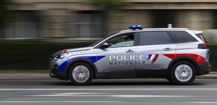 «Je veux tuer quelqu’un, je n’ai pas de logement» : un homme muni d'un couteau interpellé dans une annexe de la mairie de Montreuil